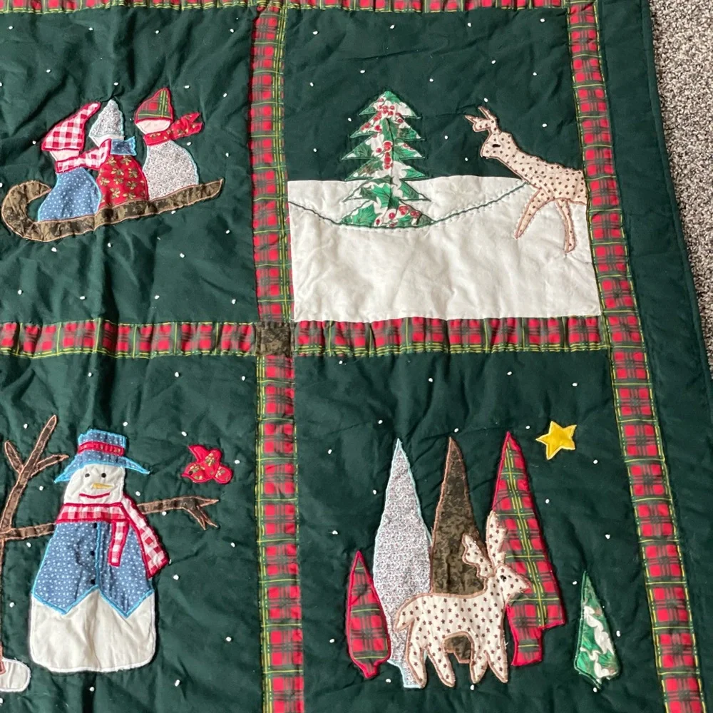 Victorian Heart Company, Inc. Christmas Holiday Hand Stitched Quilt 57” by 46”